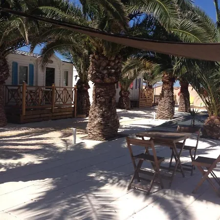 Flamants Roses 1 Pers 6 مكان تخييم *