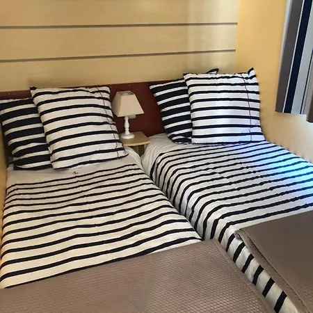 مكان تخييم Flamants Roses 1 Pers 6