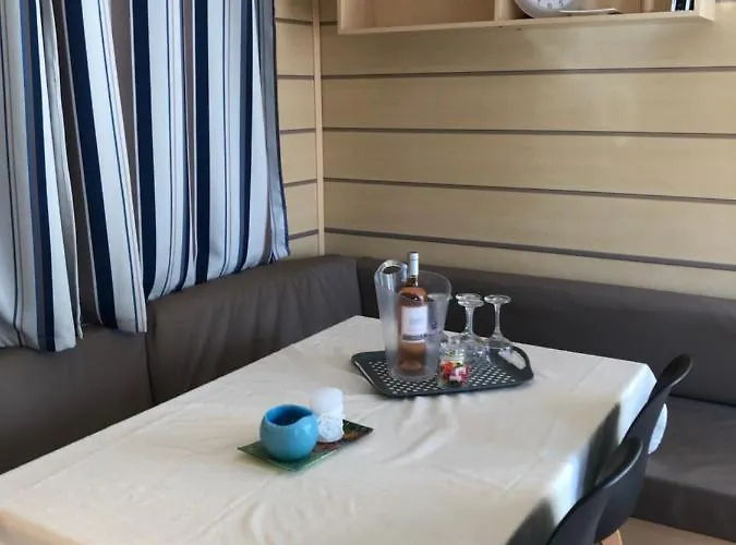 Flamants Roses 1 Pers 6 * Frontignan